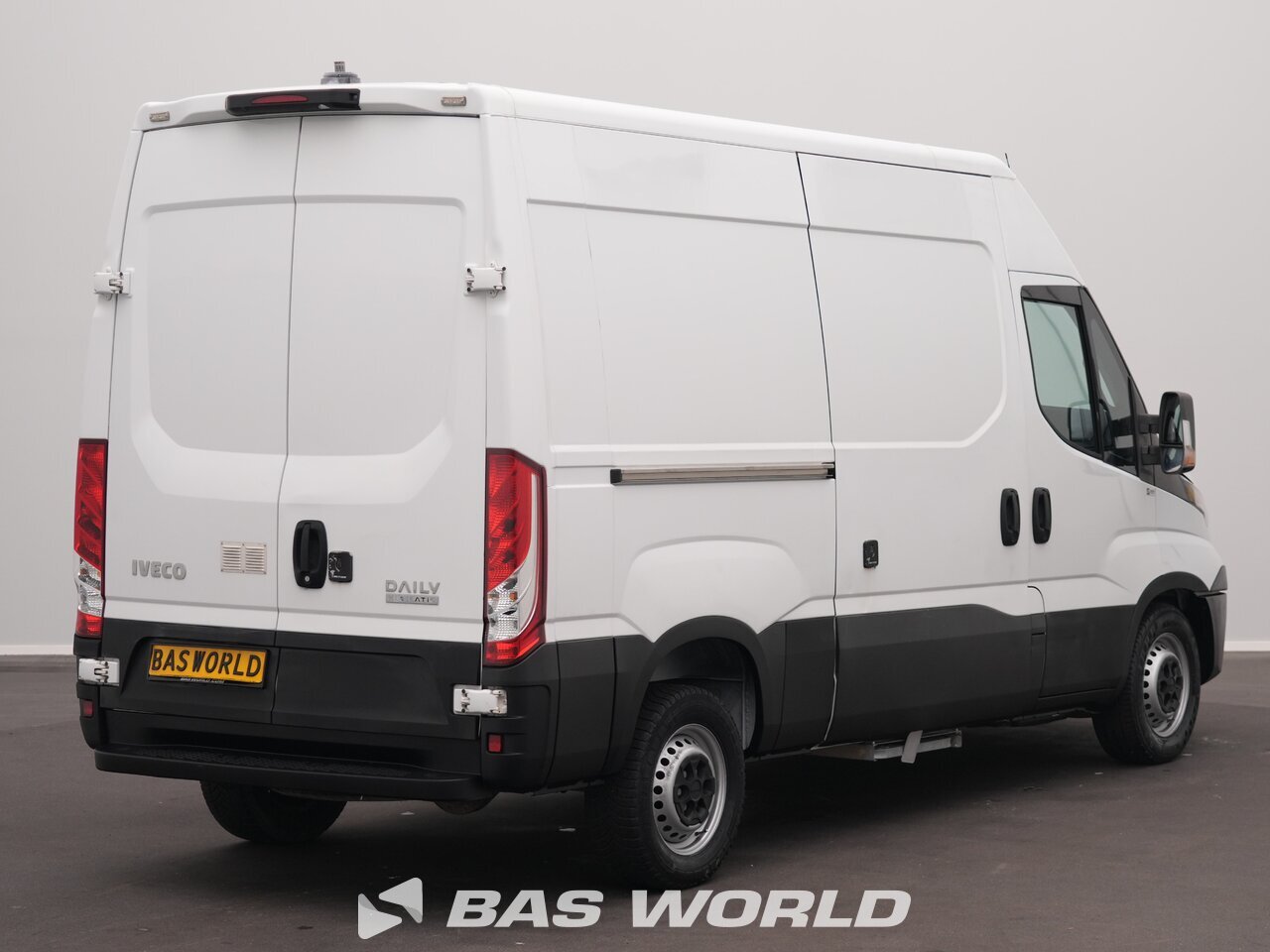 Other : Iveco Daily 35S16 Затворен ван