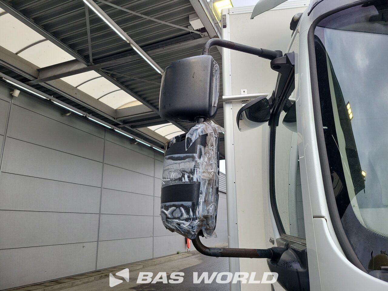 Other : DAF LF 220 Box body truck