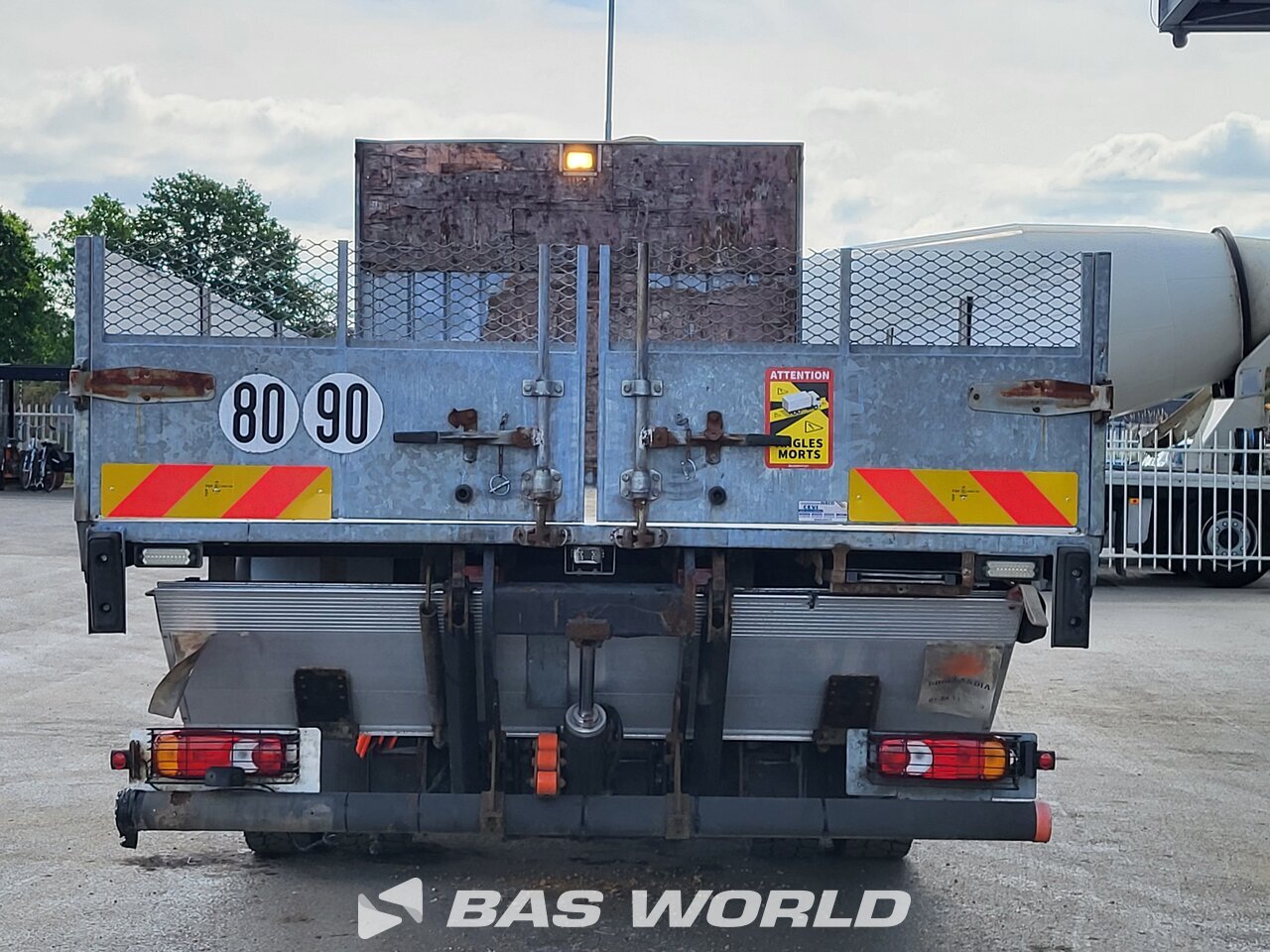 Other : Iveco Eurocargo 180E250 شاحنات مسطحة