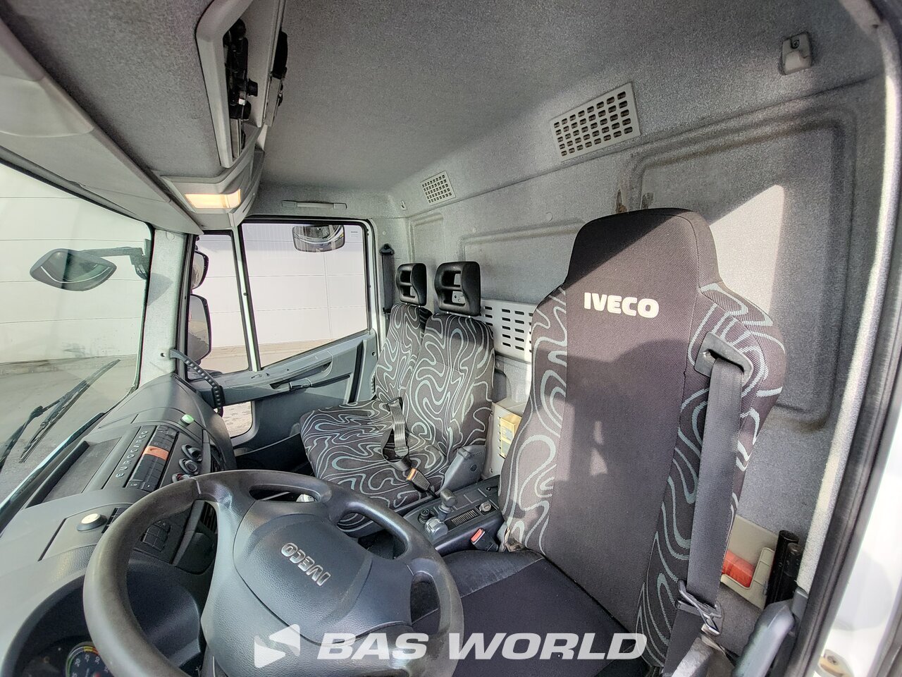 Other : Iveco Eurocargo 160E280 شاحنات مسطحة