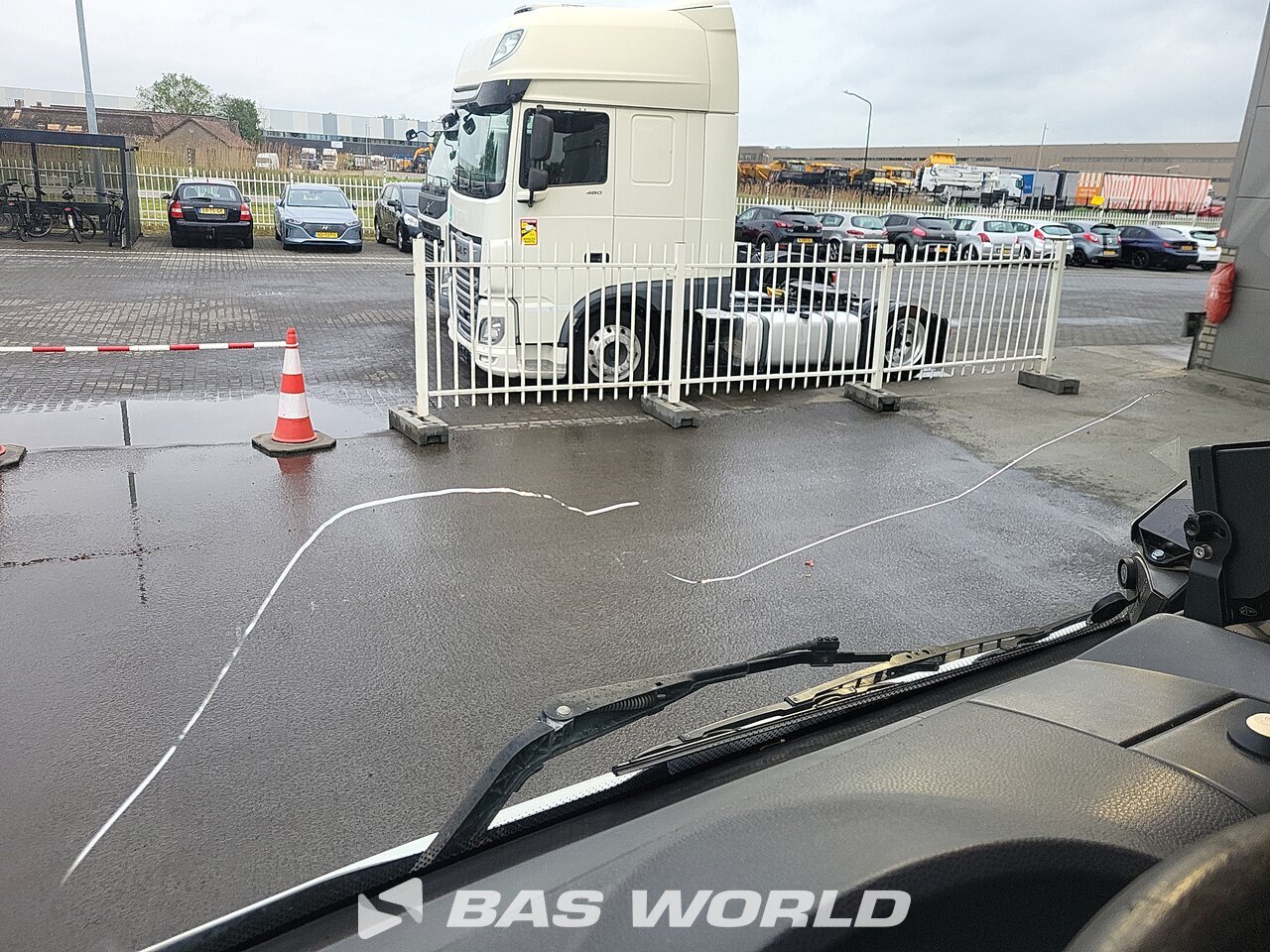 Other : Iveco Eurocargo 180E250 شاحنات مسطحة