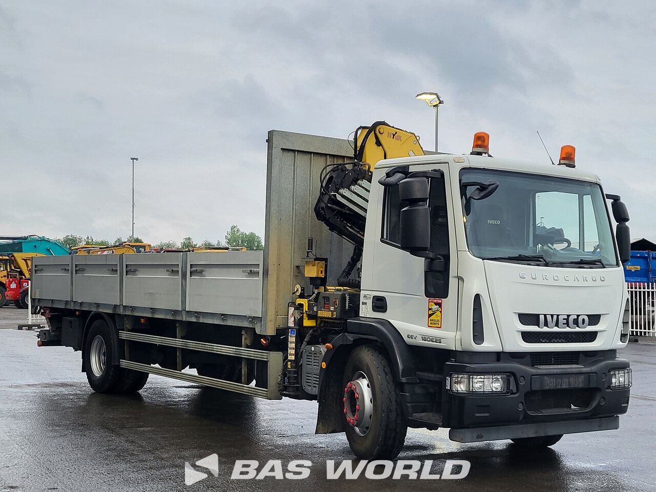 Other : Iveco Eurocargo 180E250 شاحنات مسطحة