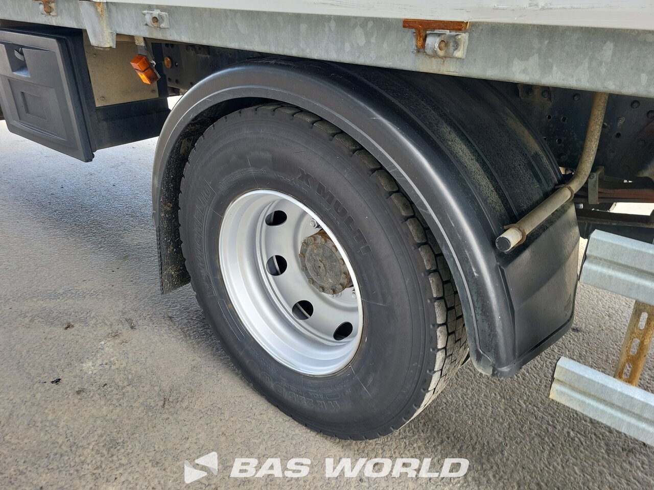 Other : Iveco Eurocargo 160E220 شاحنات مسطحة
