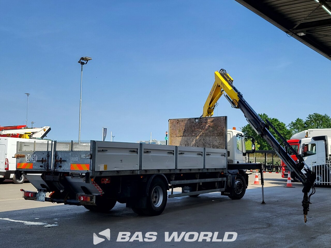 Other : Iveco Eurocargo 180E250 شاحنات مسطحة
