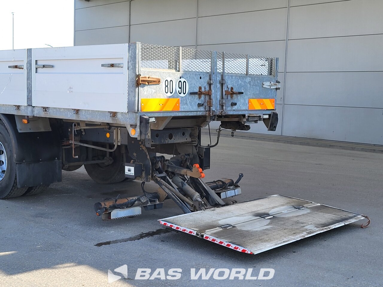 Other : Iveco Eurocargo 180E250 شاحنات مسطحة
