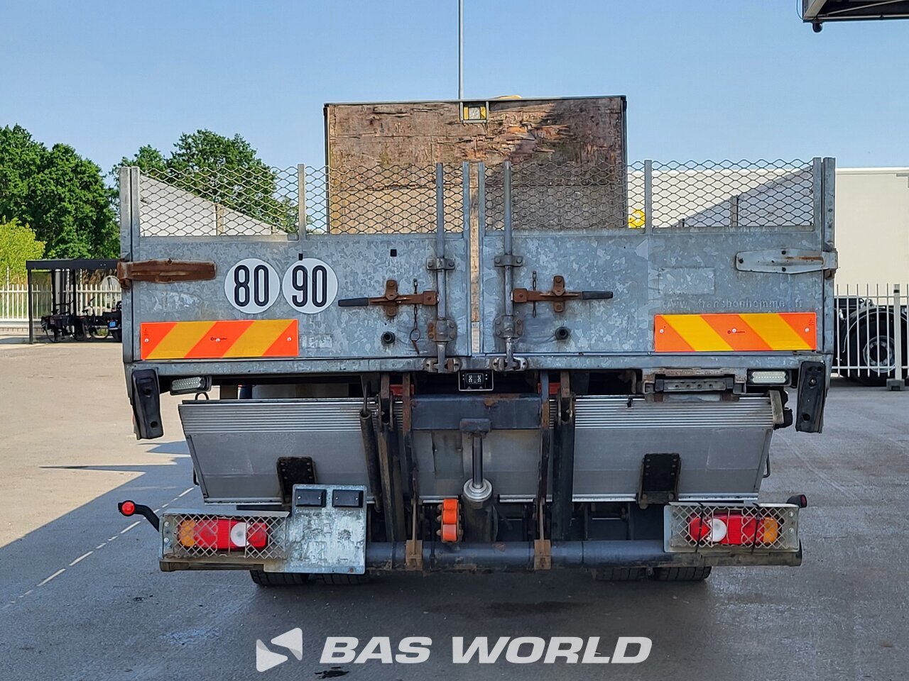 Other : Iveco Eurocargo 180E250 شاحنات مسطحة