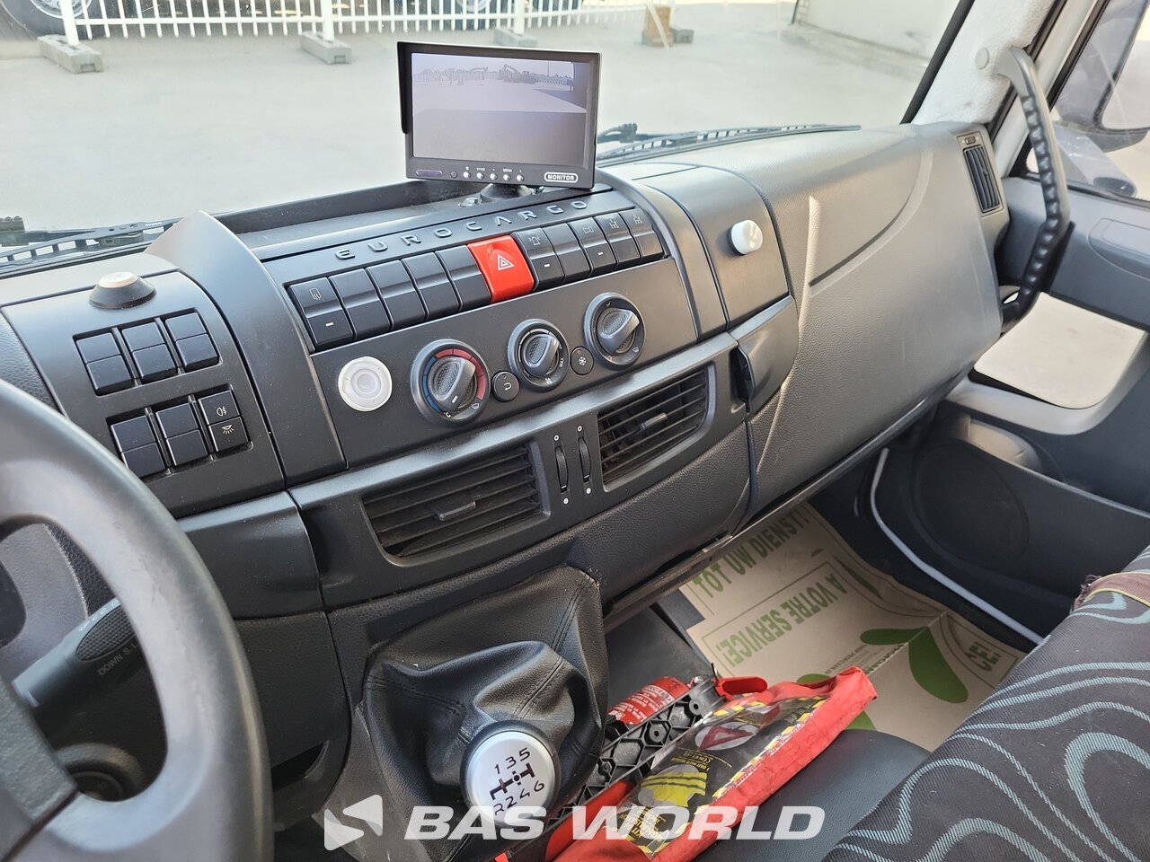 Other : Iveco Eurocargo 180E250 شاحنات مسطحة