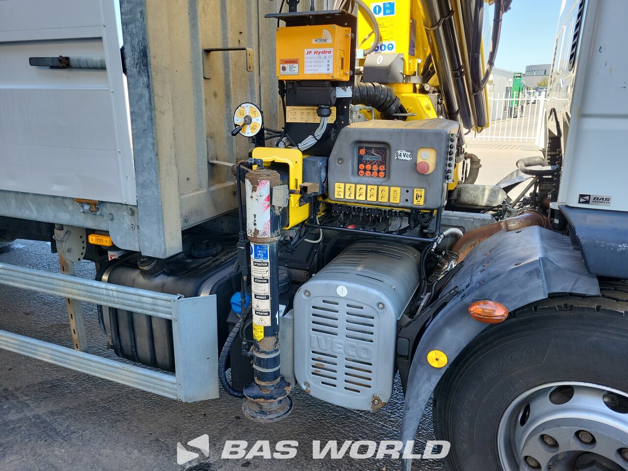 Other : Iveco Eurocargo 180E300 شاحنات مسطحة