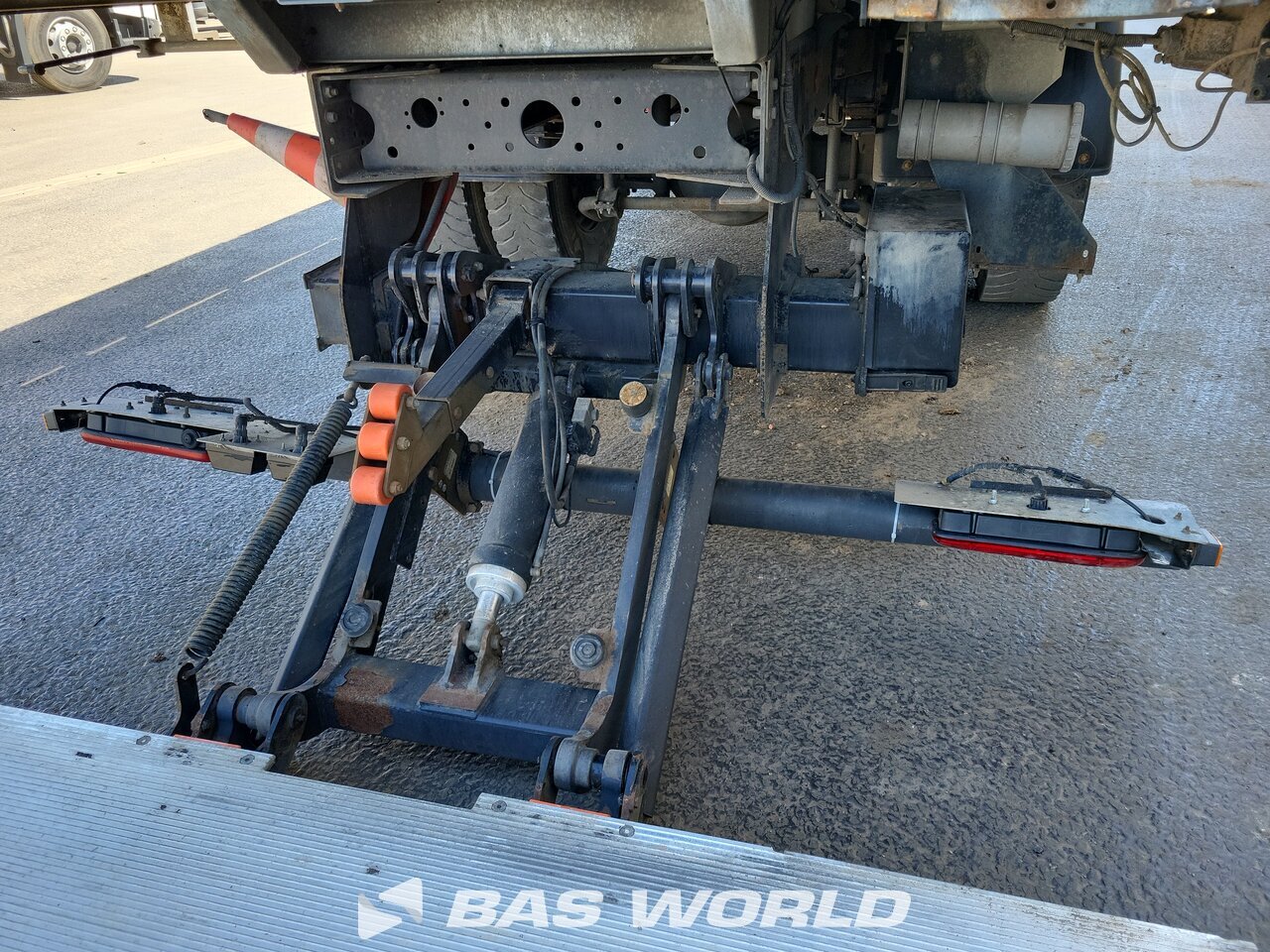 Other : Iveco Eurocargo 180E300 شاحنات مسطحة