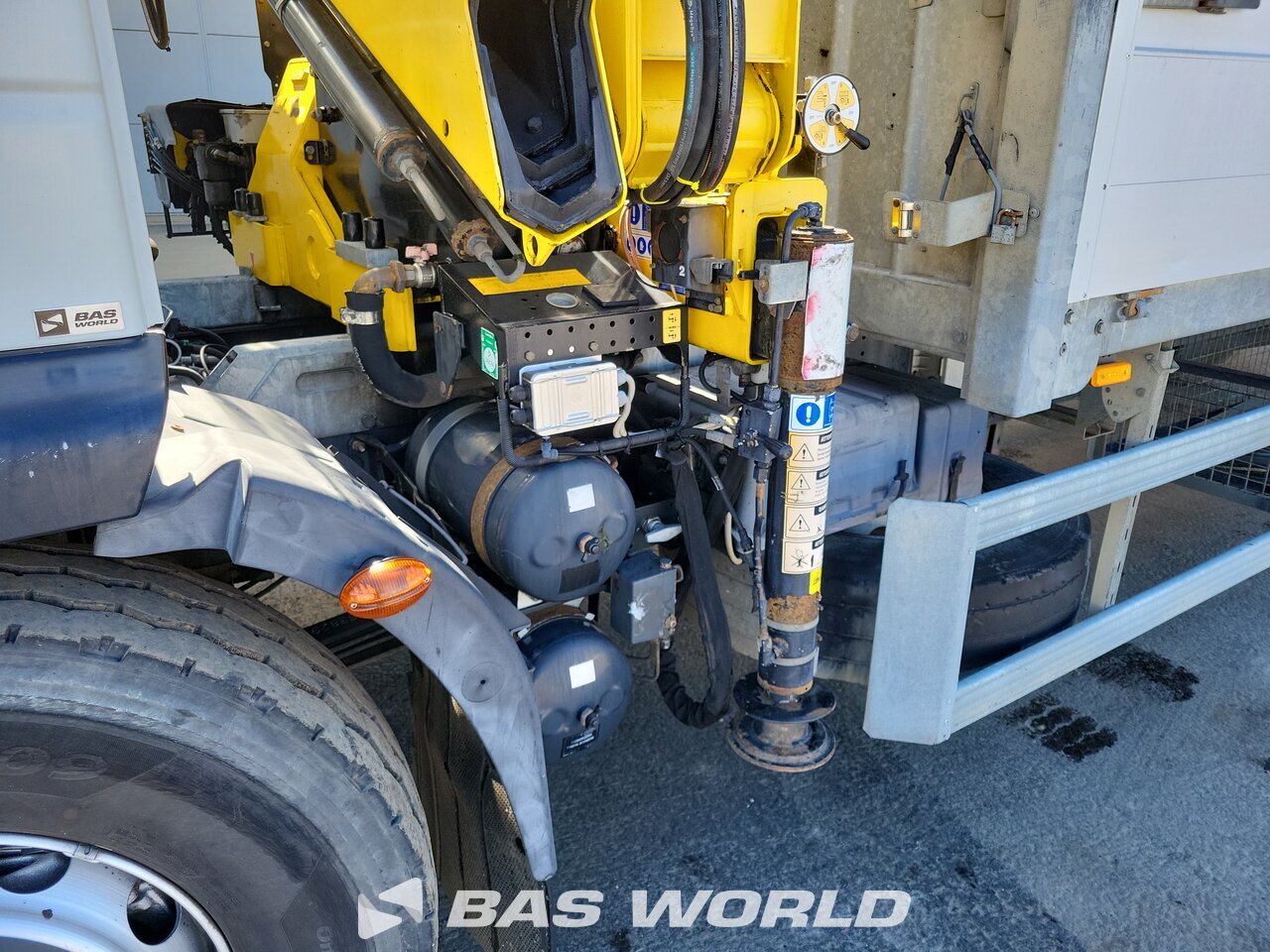 Other : Iveco Eurocargo 180E300 شاحنات مسطحة