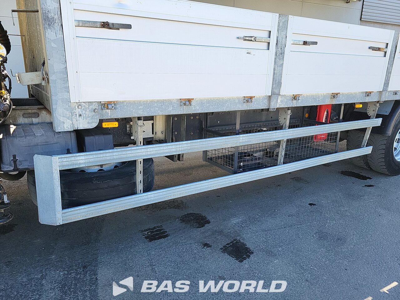 Other : Iveco Eurocargo 180E300 شاحنات مسطحة