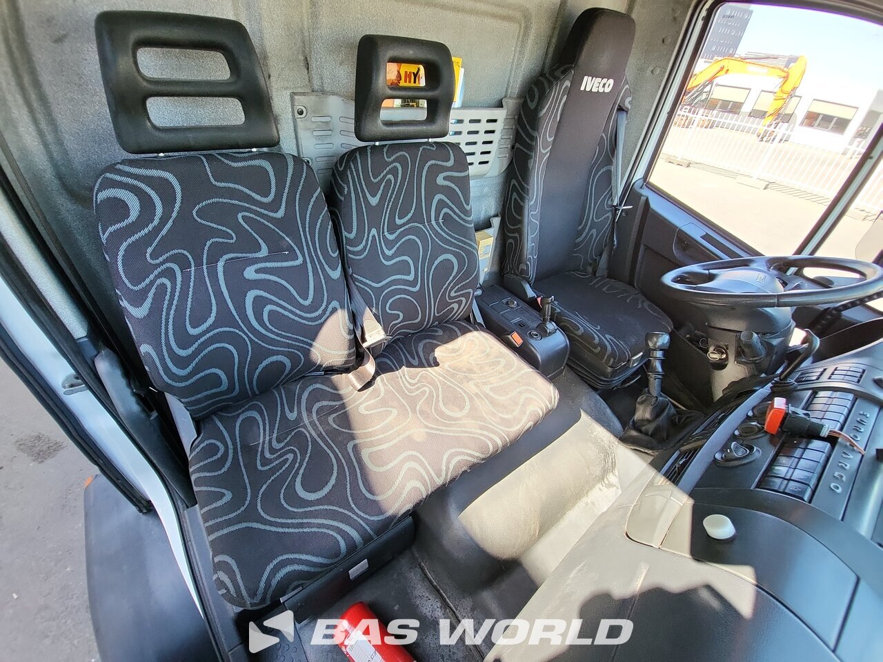 Other : Iveco Eurocargo 180E300 شاحنات مسطحة