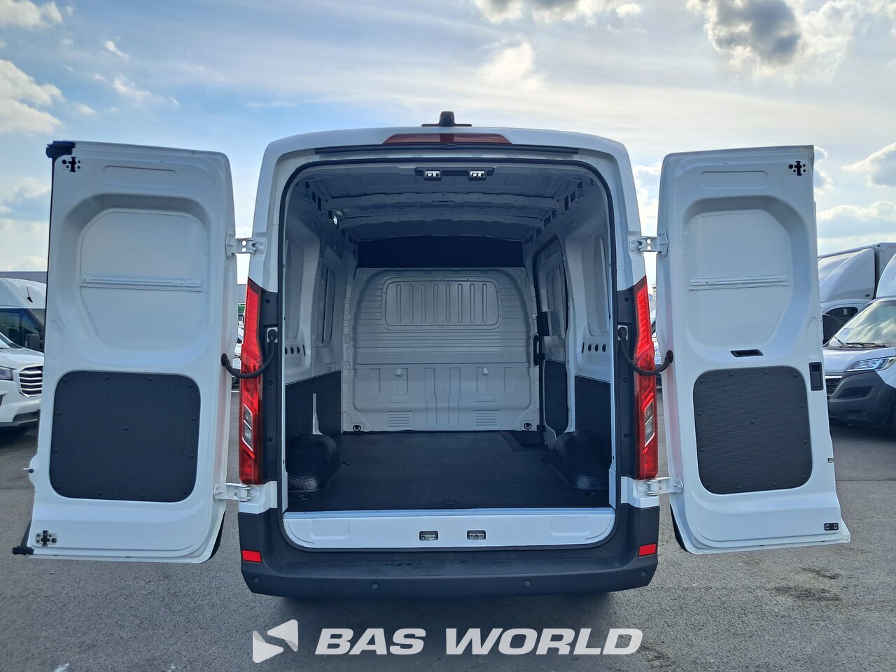 Other : Maxus eDeliver 9 Gesloten bestelwagen
