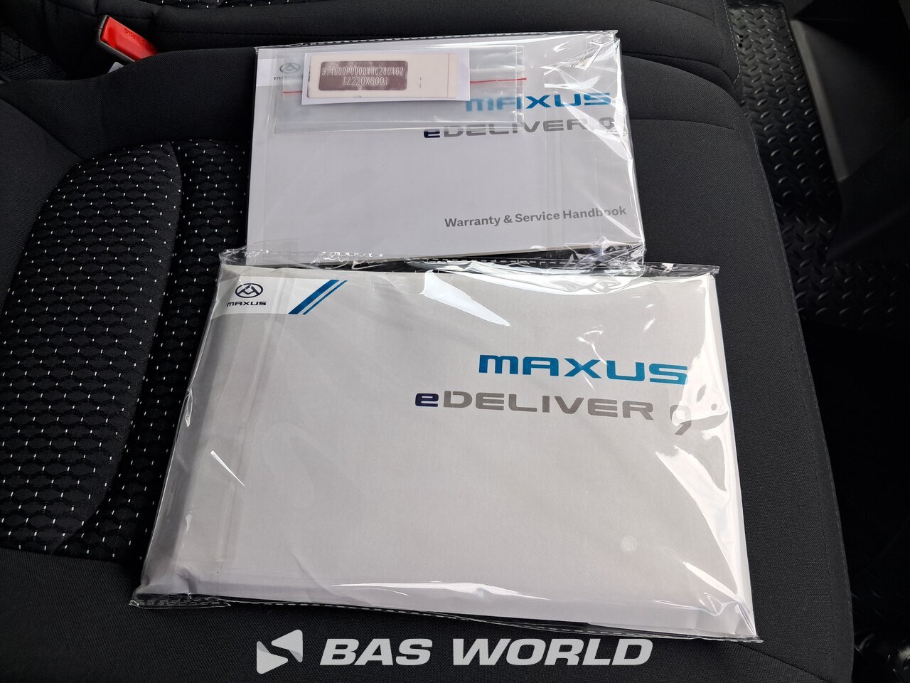 Other : Maxus eDeliver 9 Closed box van