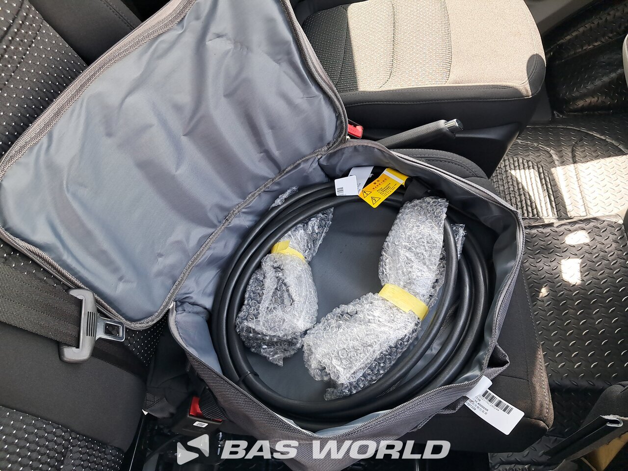 Other : Maxus eDeliver 9 Closed box van