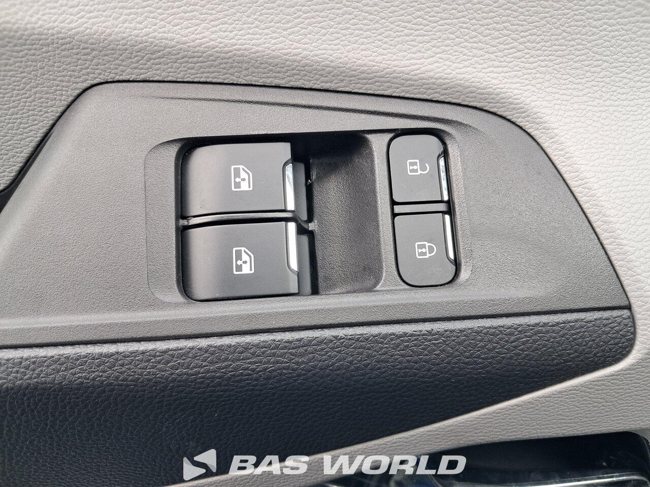 Other : Maxus eDeliver 9 Closed box van