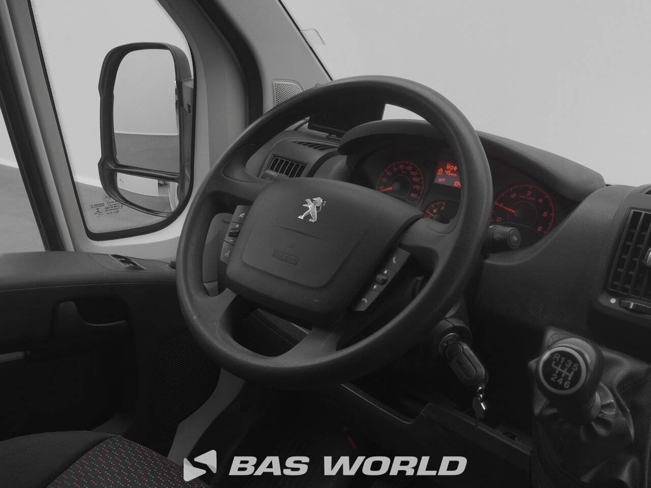 Other : Peugeot Boxer 140PK Stängda lastbilskarosser