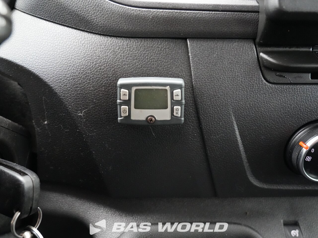 Other : Renault Master 145PK Open