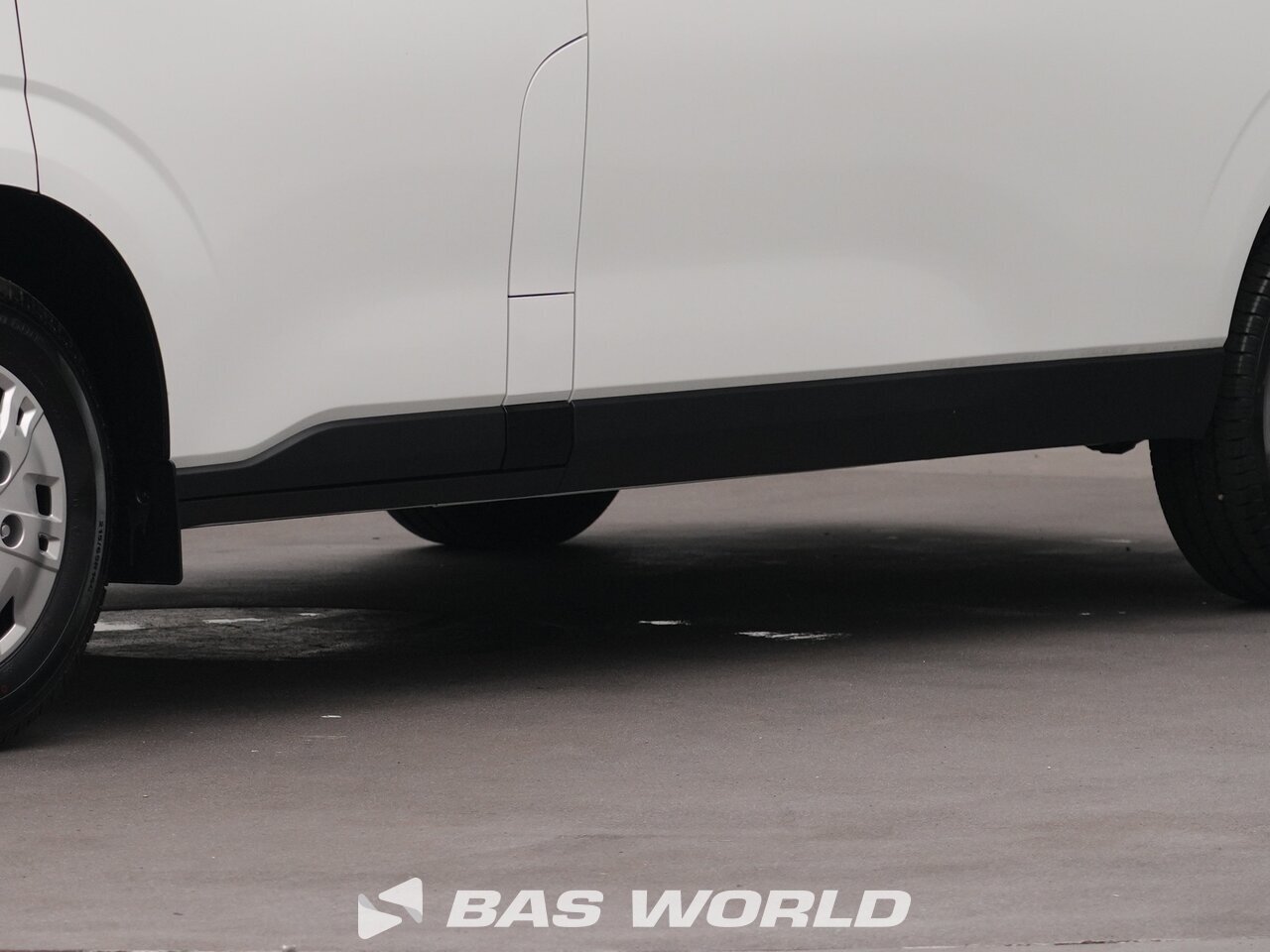 Other : Maxus eDeliver 7 Затворен ван