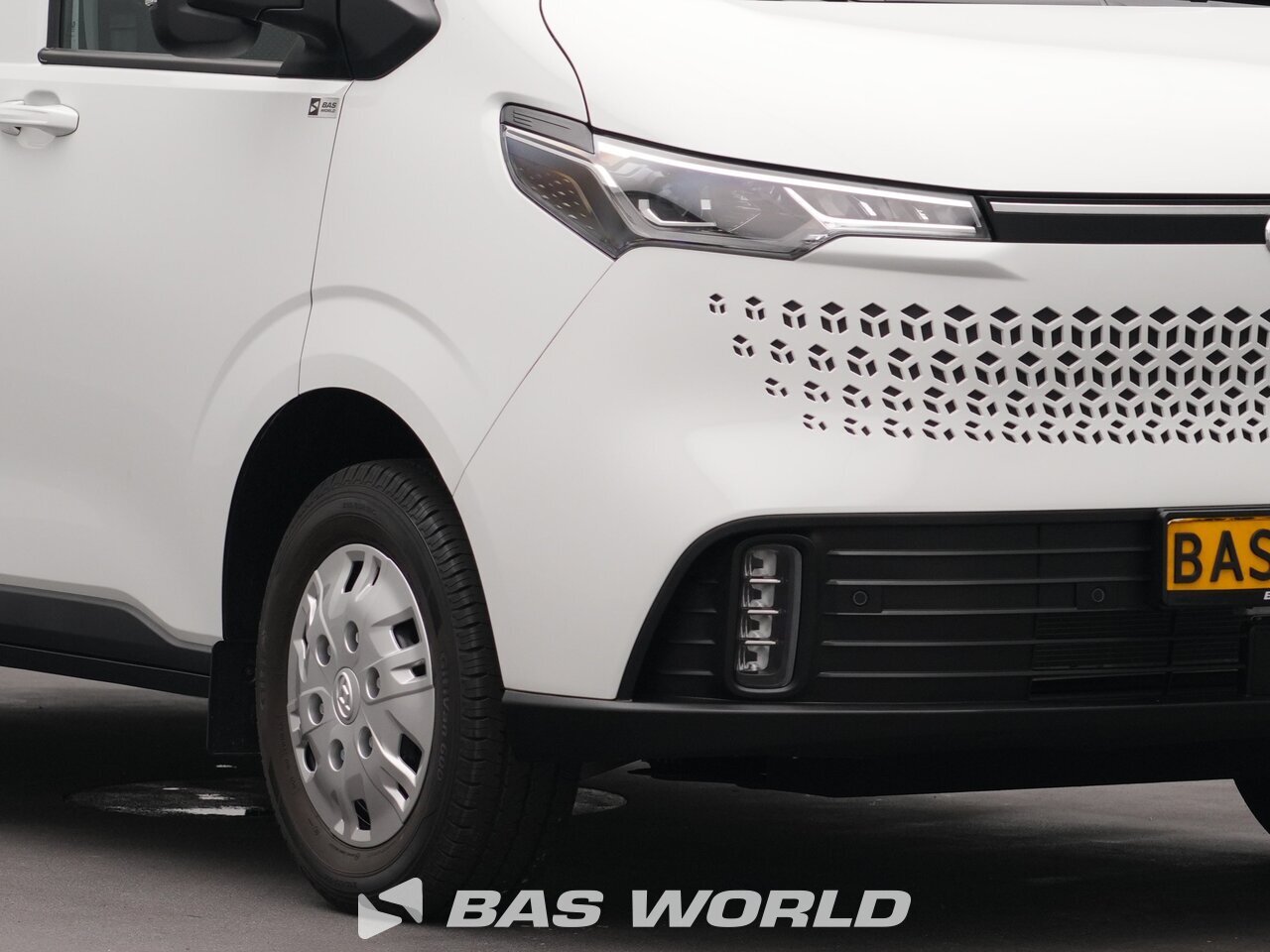 Other : Maxus eDeliver 7 Затворен ван