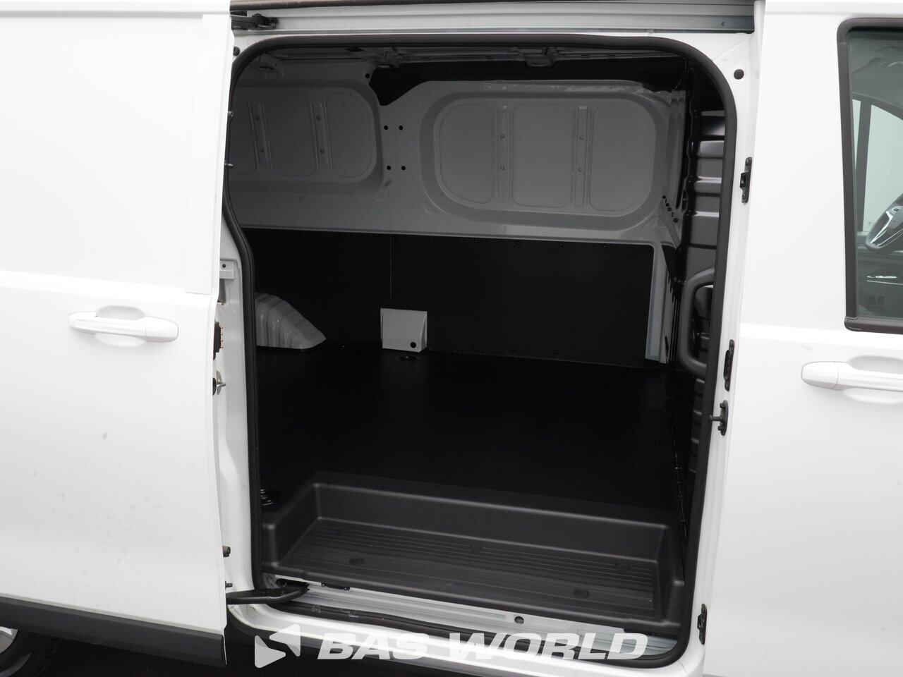 Other : Maxus eDeliver 7 закрыто