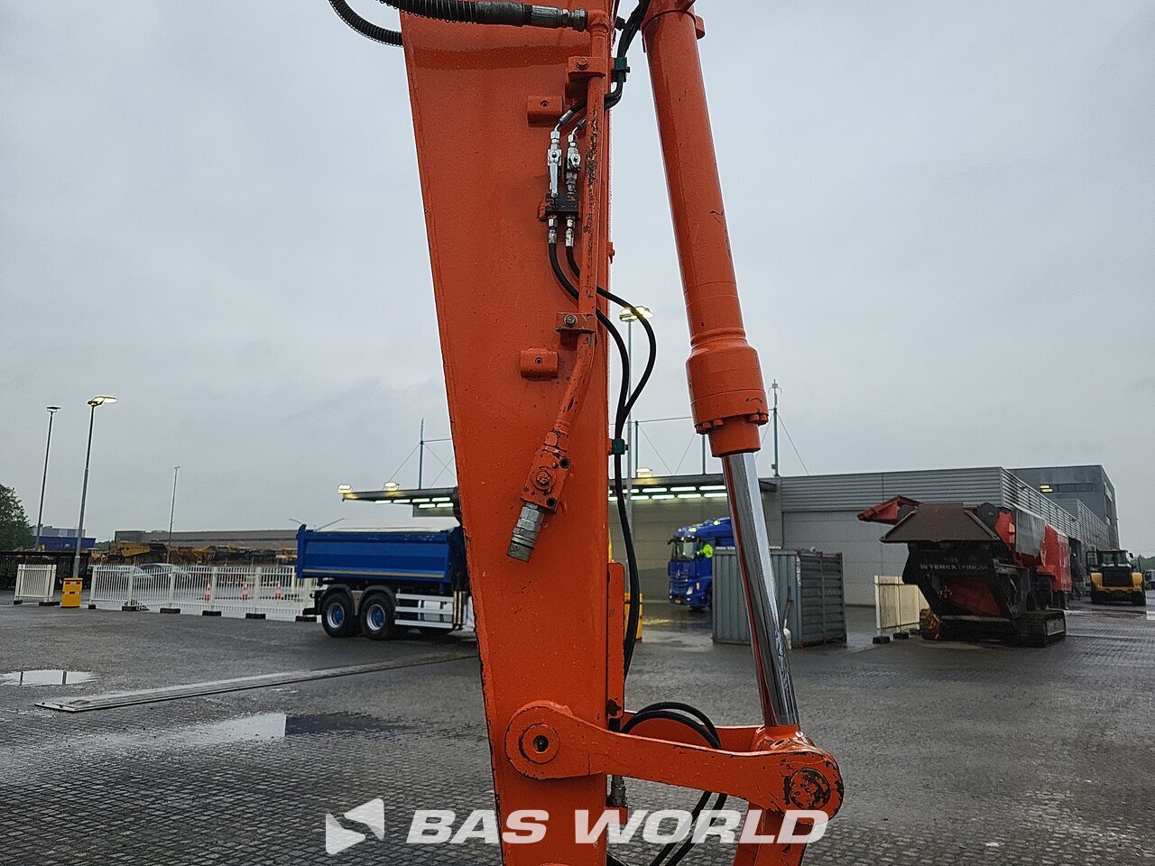 Other : Hitachi ZX135 US-6 Excavadora de cadenas