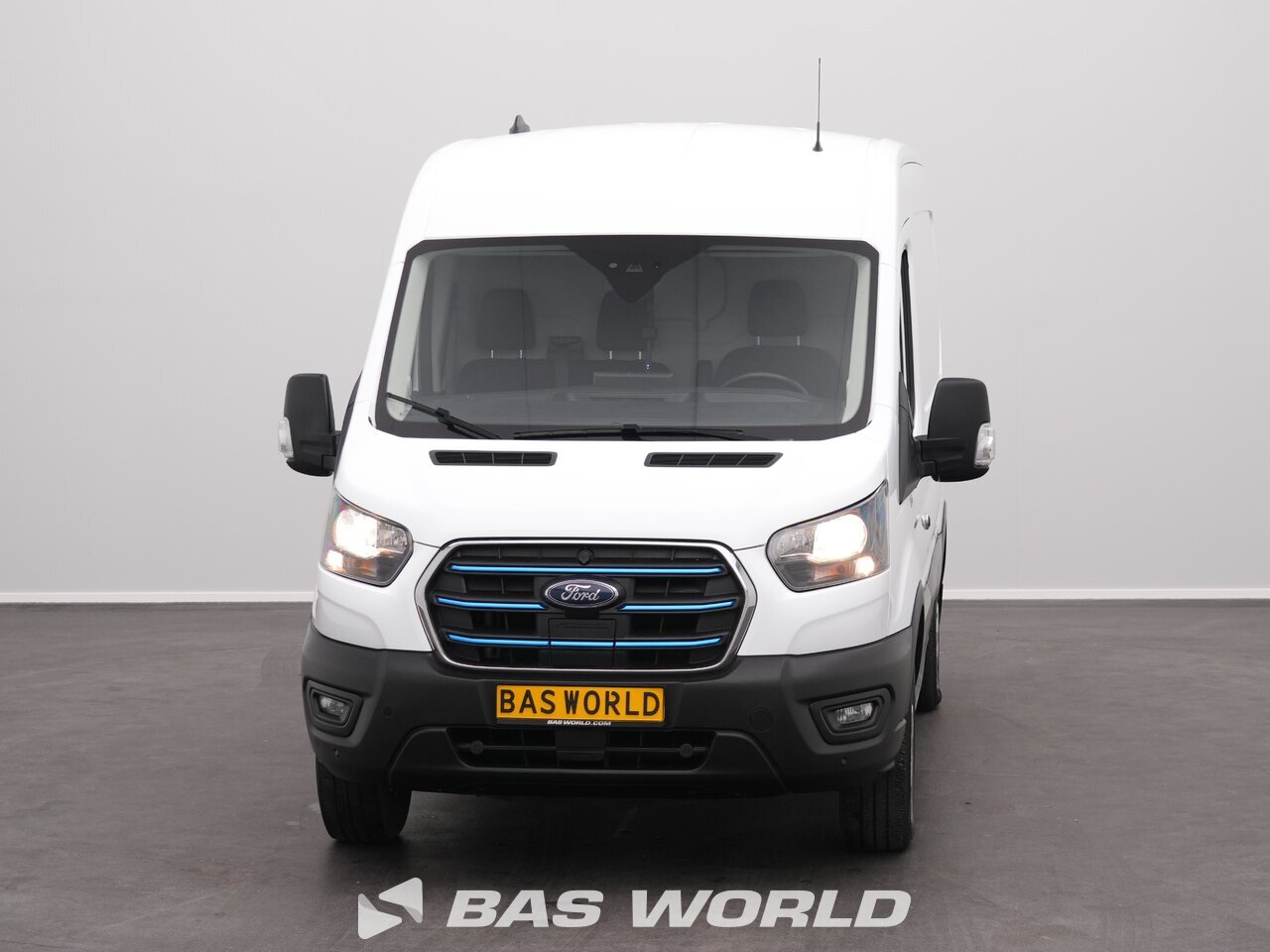 Other : Ford e-Transit 184pk Closed box van