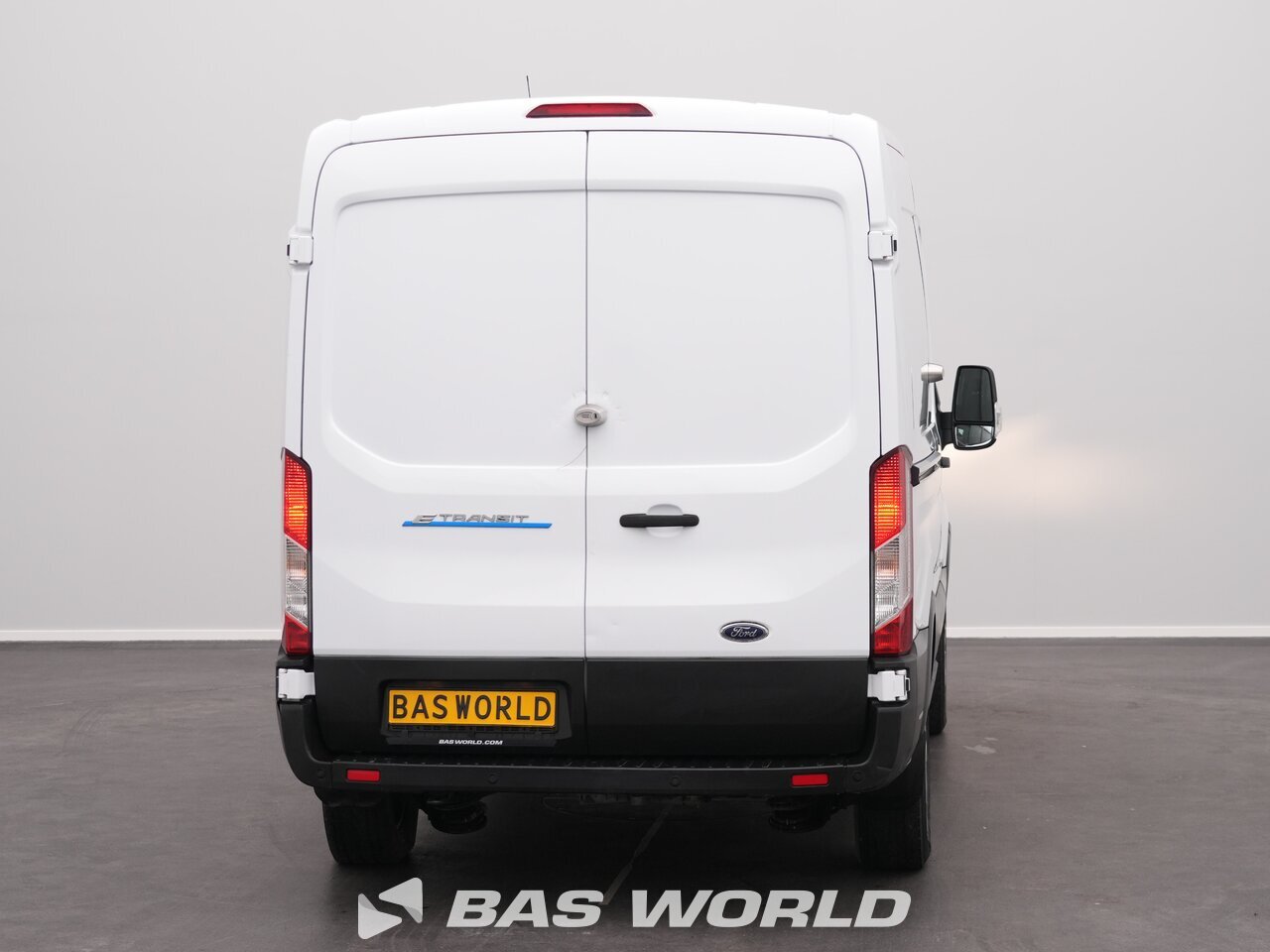 Other : Ford e-Transit 184pk Closed box van