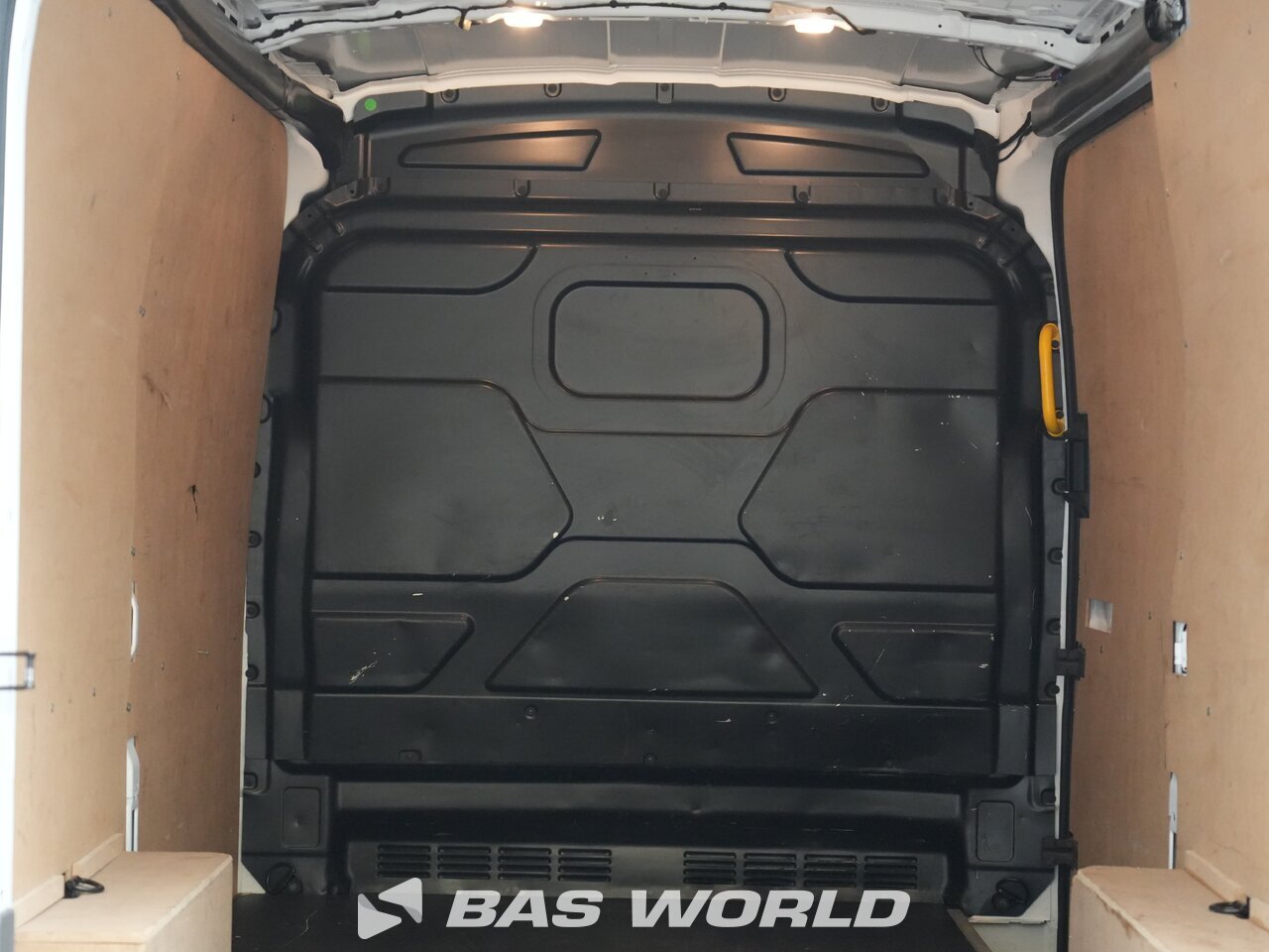 Other : Ford e-Transit 184pk Closed box van