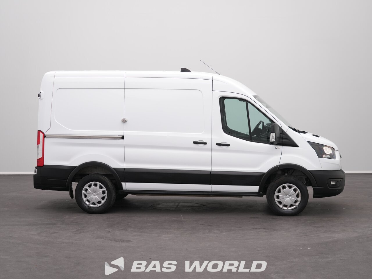 Other : Ford e-Transit 184pk Closed box van