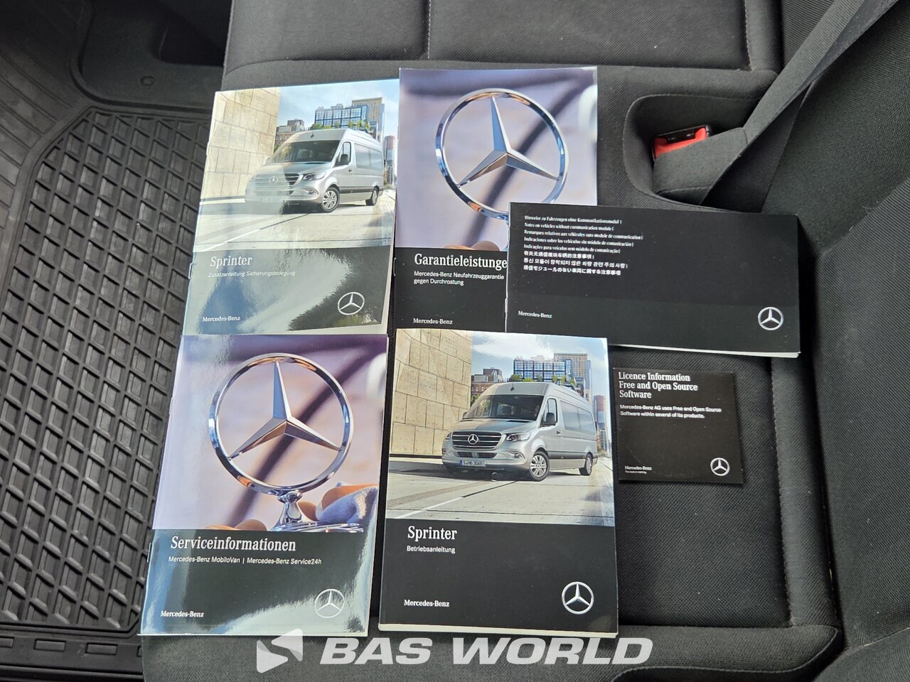Other : Mercedes Sprinter 215 CDI شاحنة خفيفة بصندوق مغلق