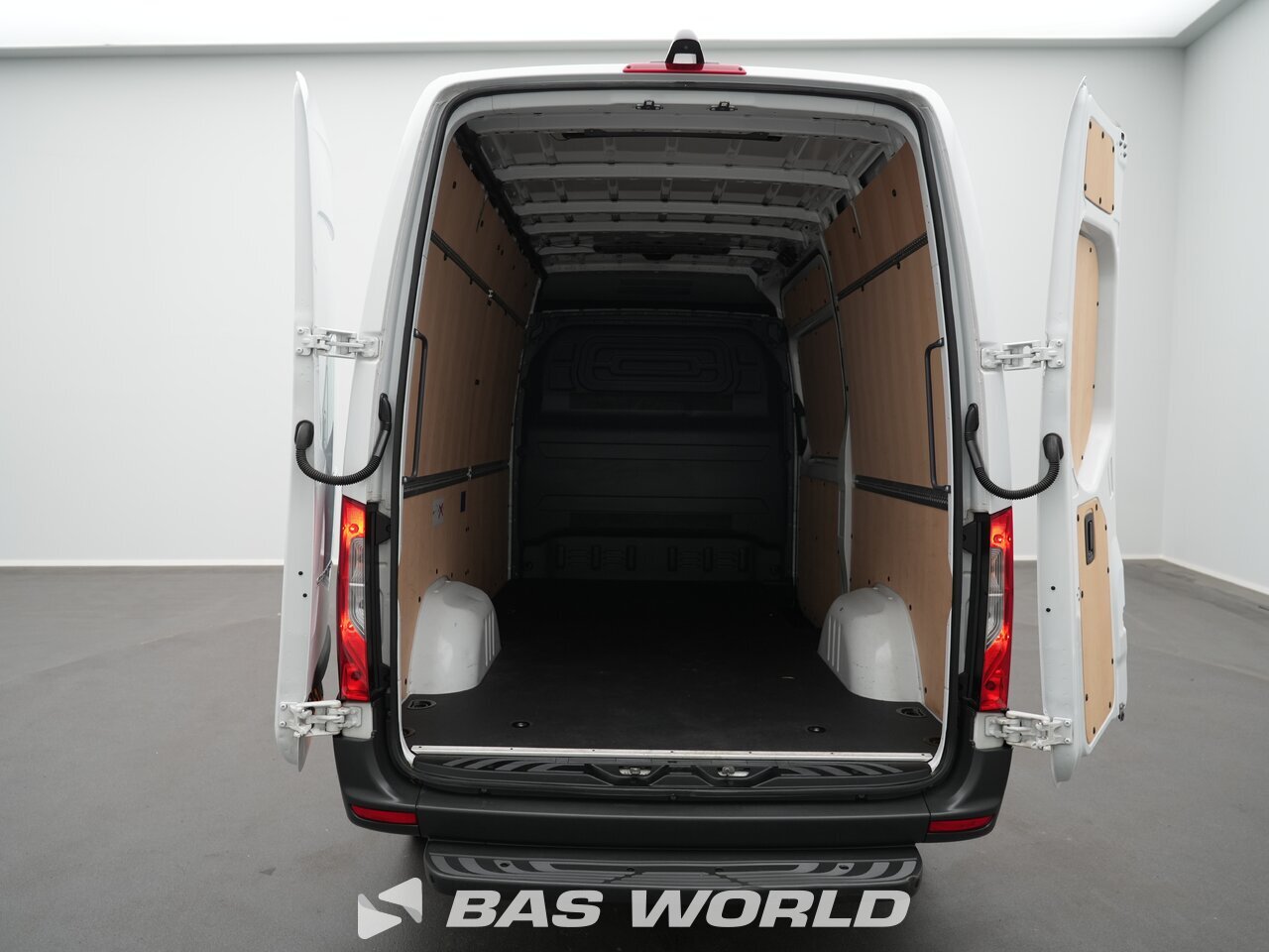 Other : Mercedes Sprinter 317 CDI شاحنة خفيفة بصندوق مغلق