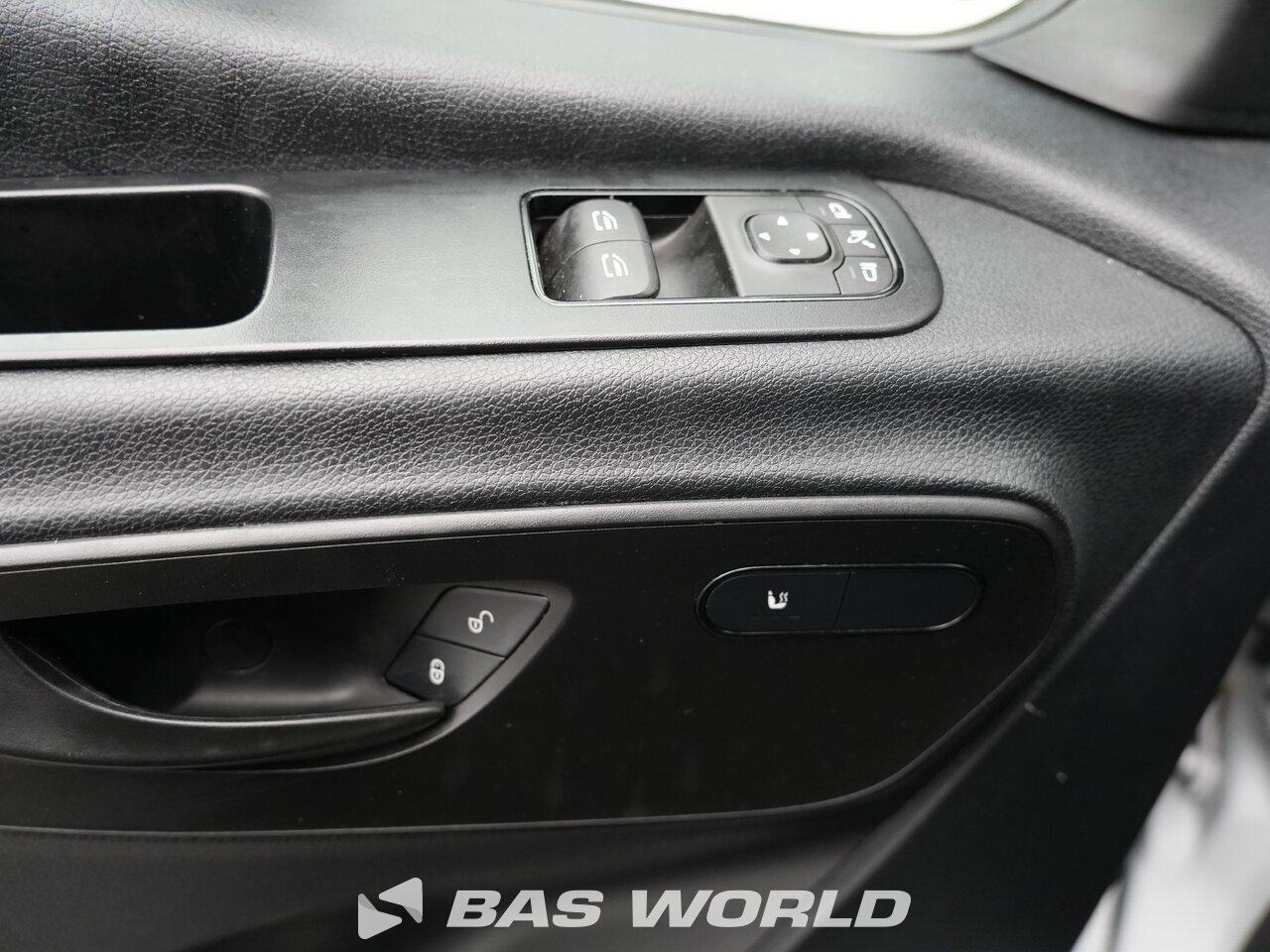Other : Mercedes Sprinter 317 CDI شاحنة خفيفة بصندوق مغلق