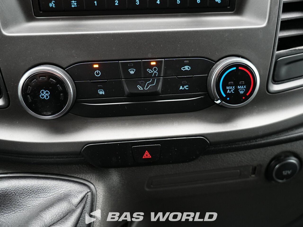 Other : Ford Transit Custom  130PK Sluten kylbil