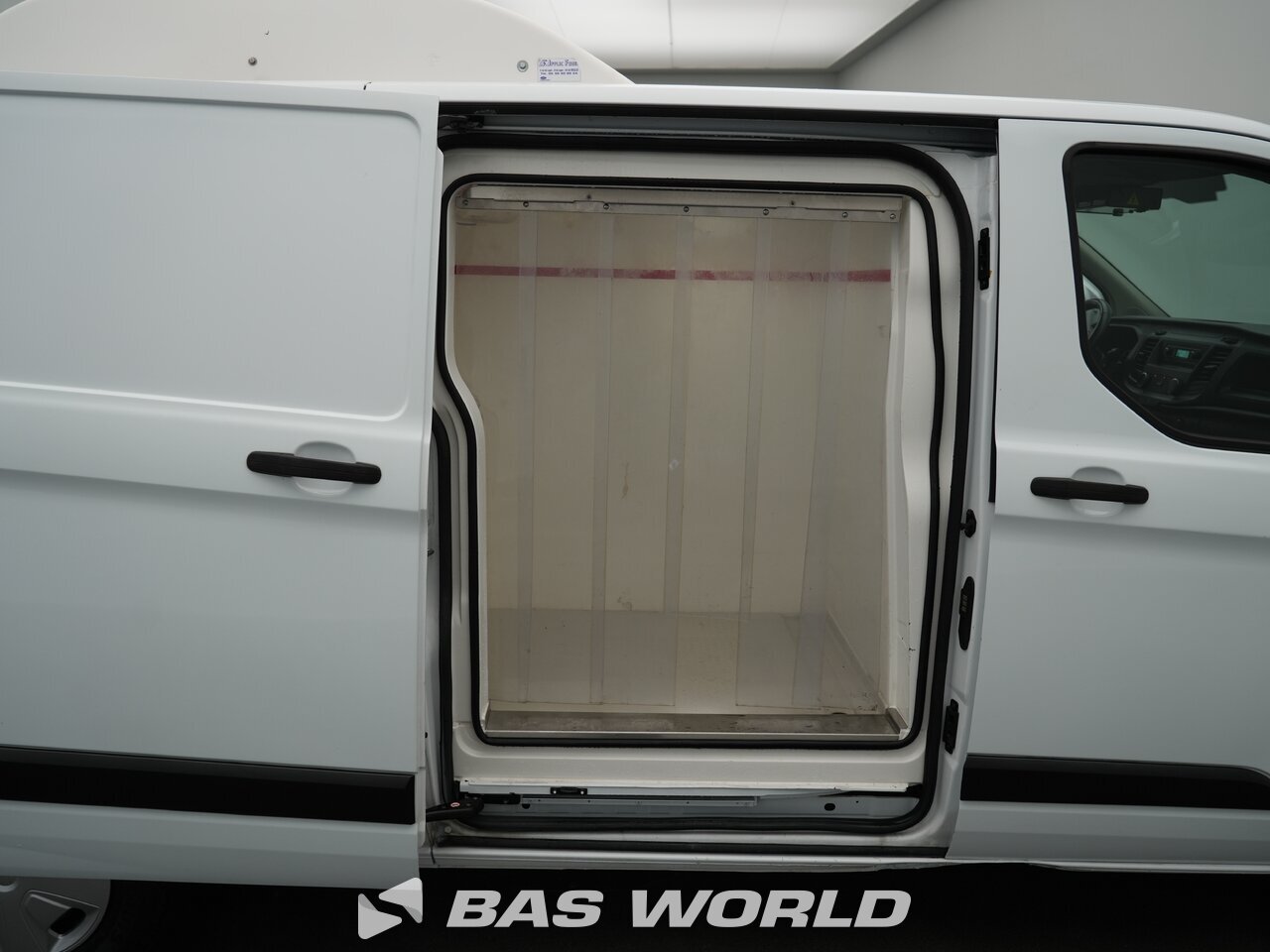 Other : Ford Transit Custom  130PK Sluten kylbil