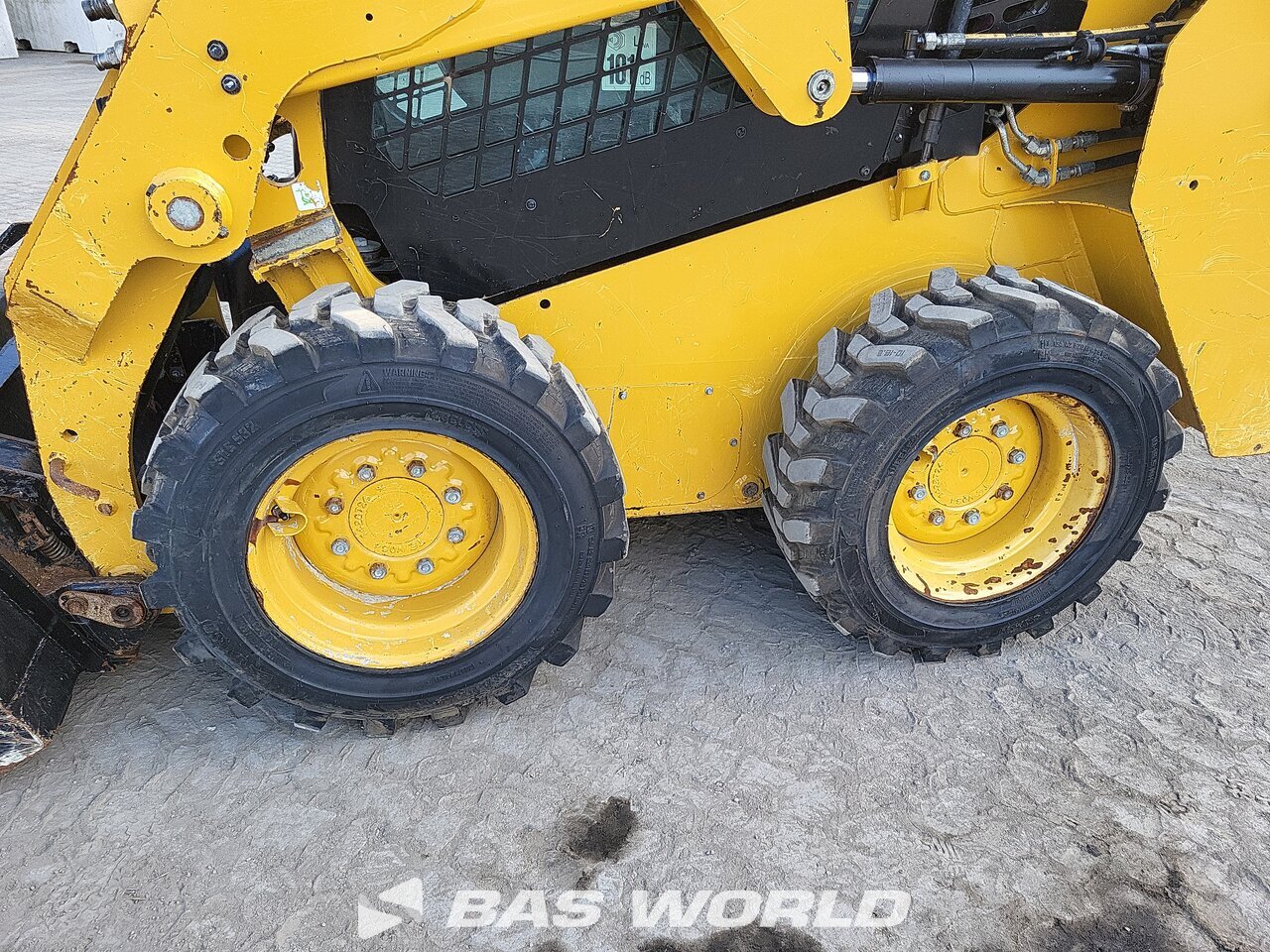 Other : Caterpillar 226 D3 لوادر انزلاقية التوجيه