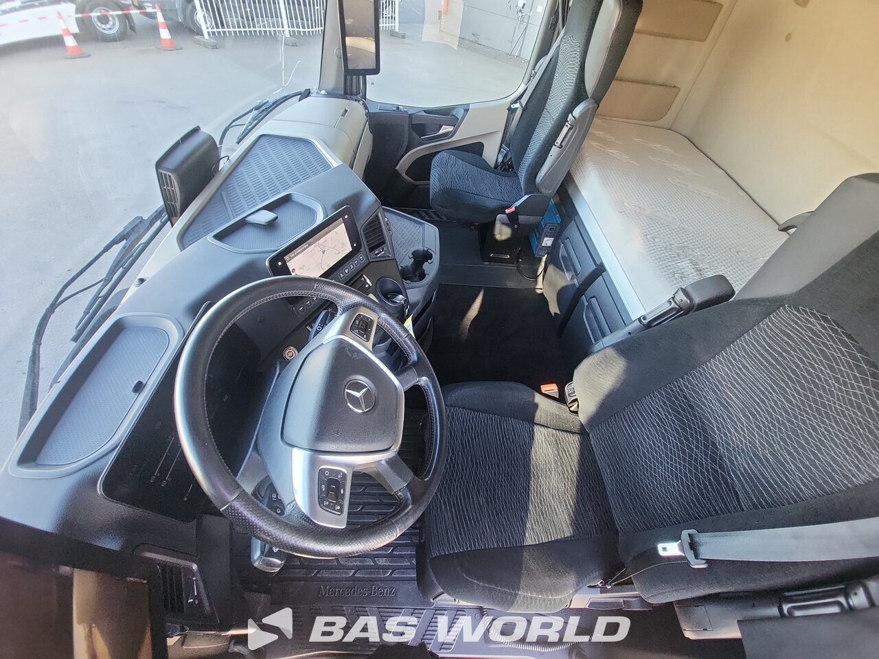 Other : Mercedes Actros 1945 Tractor