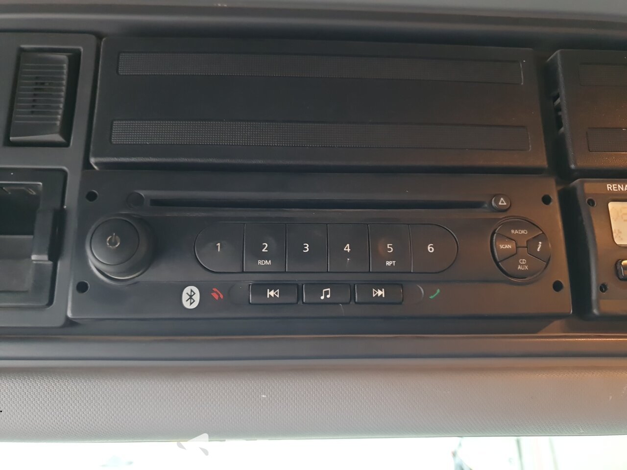 Other : Renault K 480 Camión Volquete