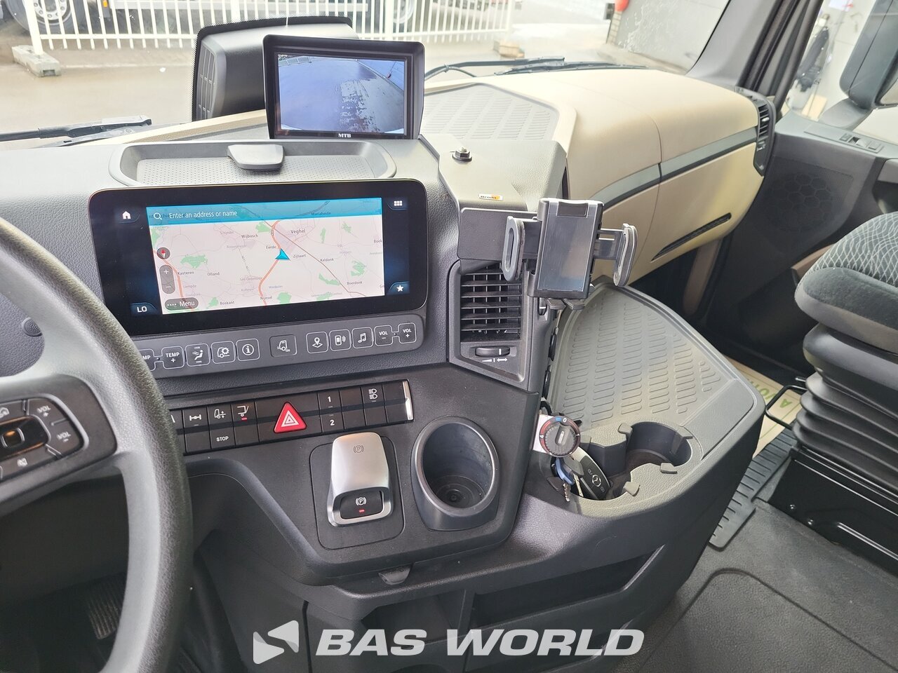 Other : Mercedes Actros 1848 شاحنة الجسم الصندوقي