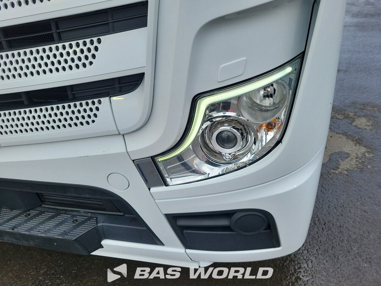 Other : Mercedes Actros 1848 شاحنة الجسم الصندوقي