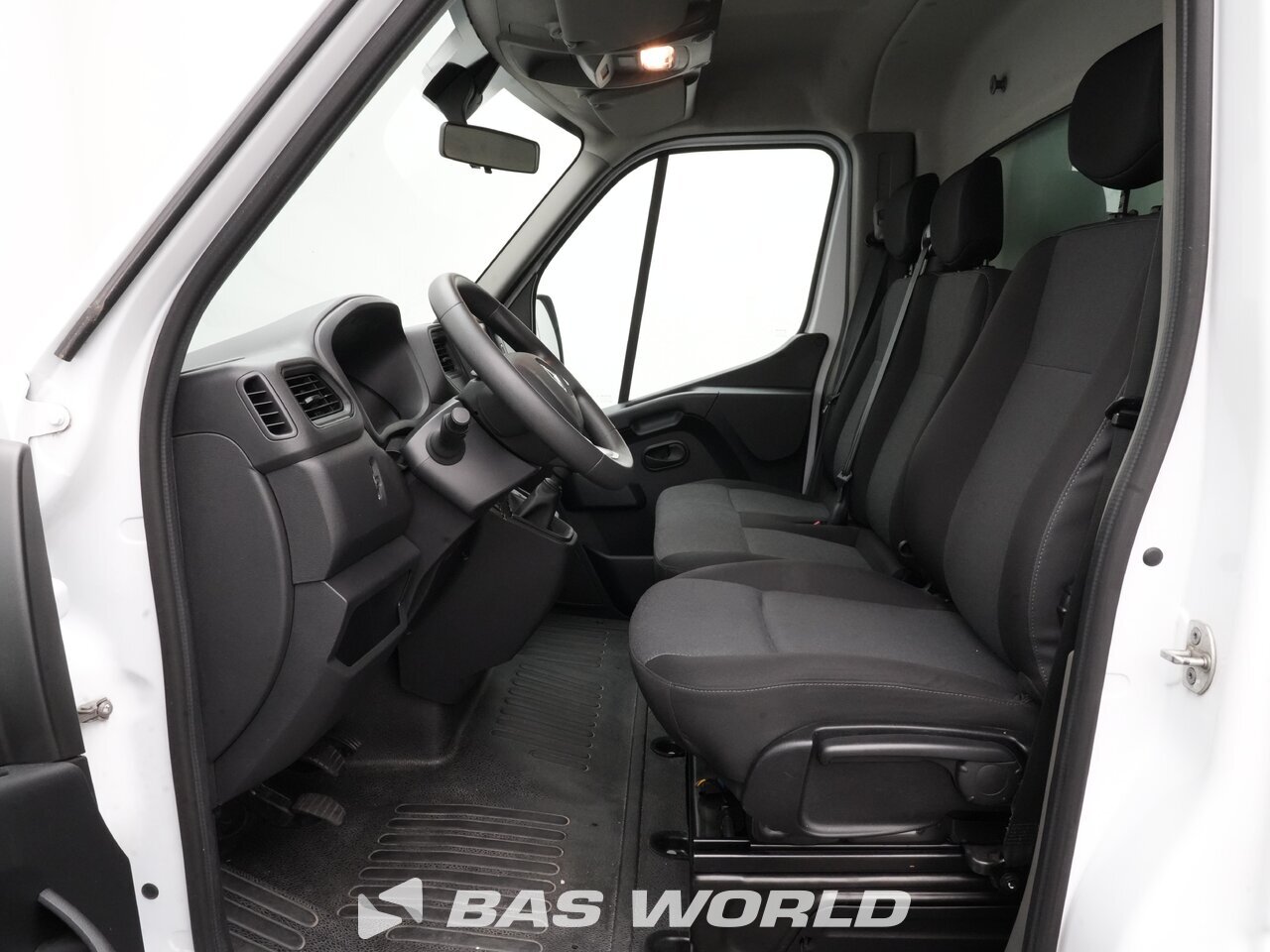 Other : Renault Master 145PK Box body