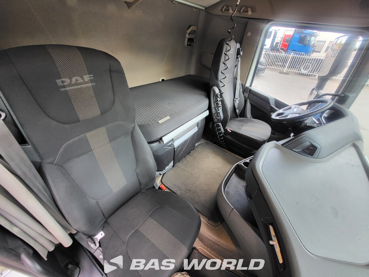 Other : DAF XF 480 شاحنات الحاويات