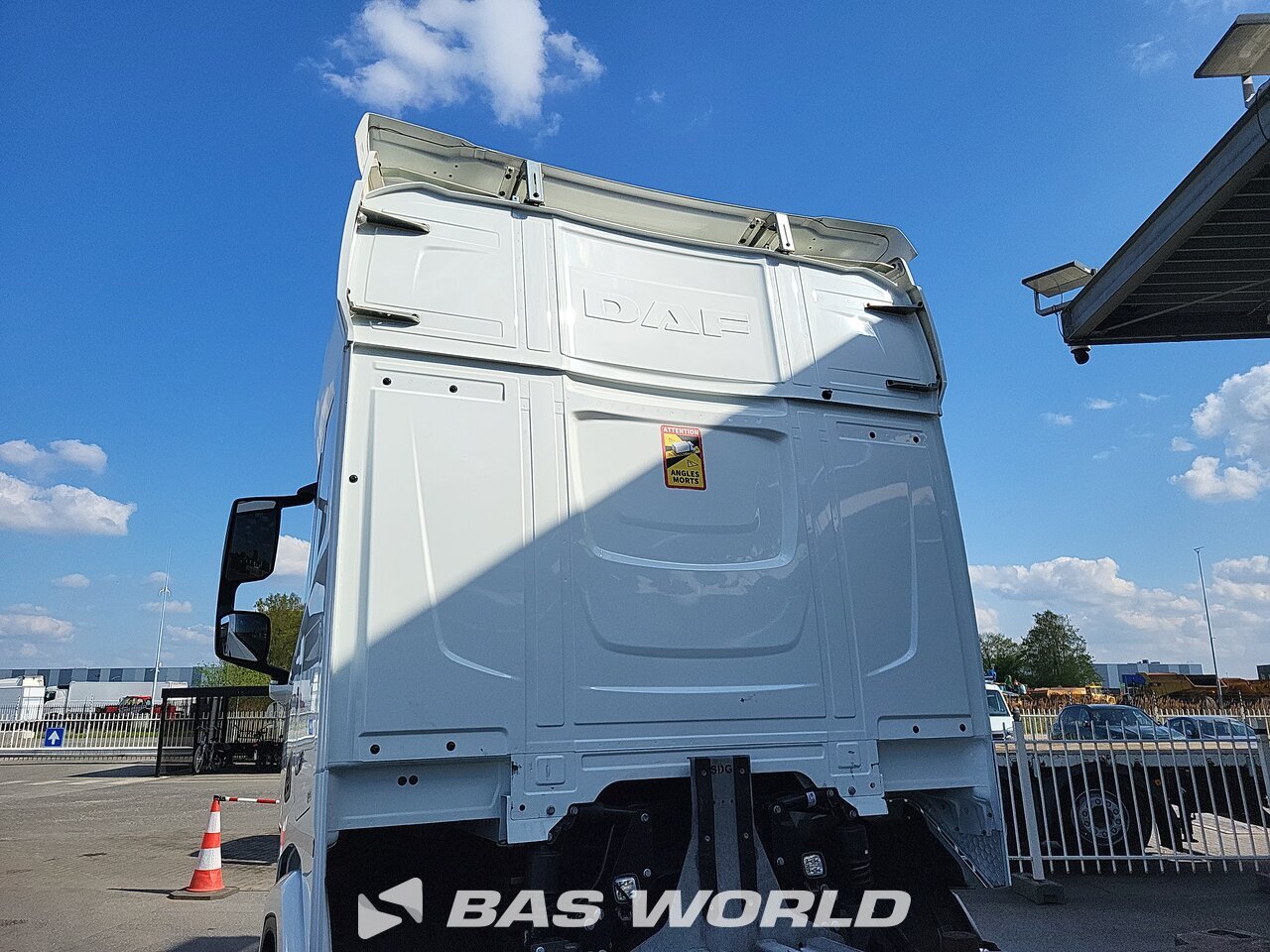 Other : DAF XF 480 شاحنات الحاويات