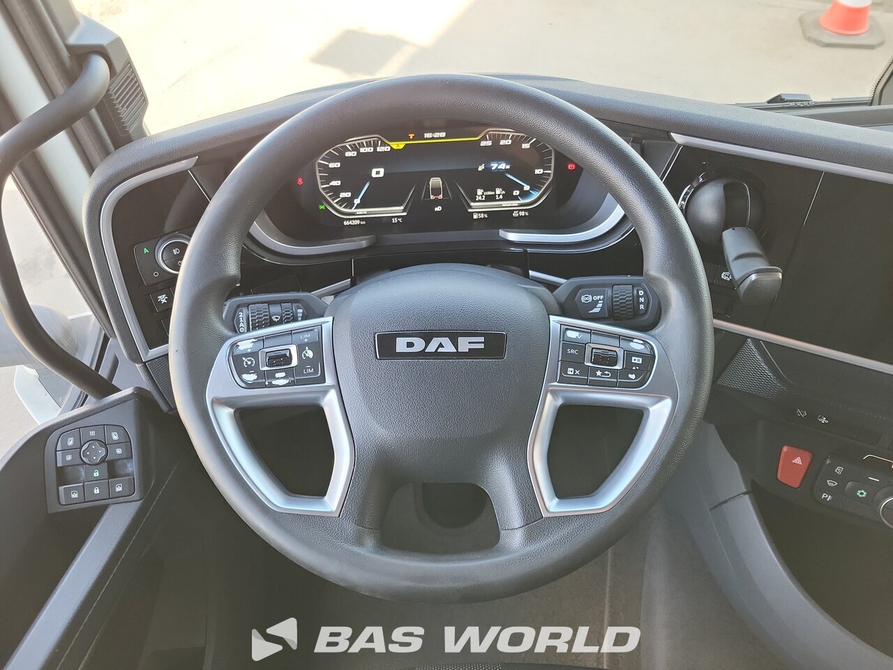 Other : DAF XF 480 شاحنات الحاويات