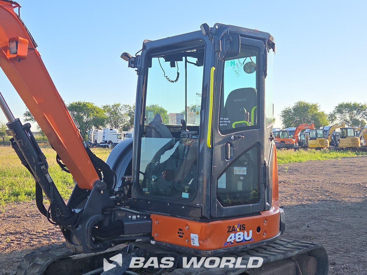 Other : Hitachi ZX48 U-6 حفارة صغيرة أقل من 10 طن (حفارات صغيرة)