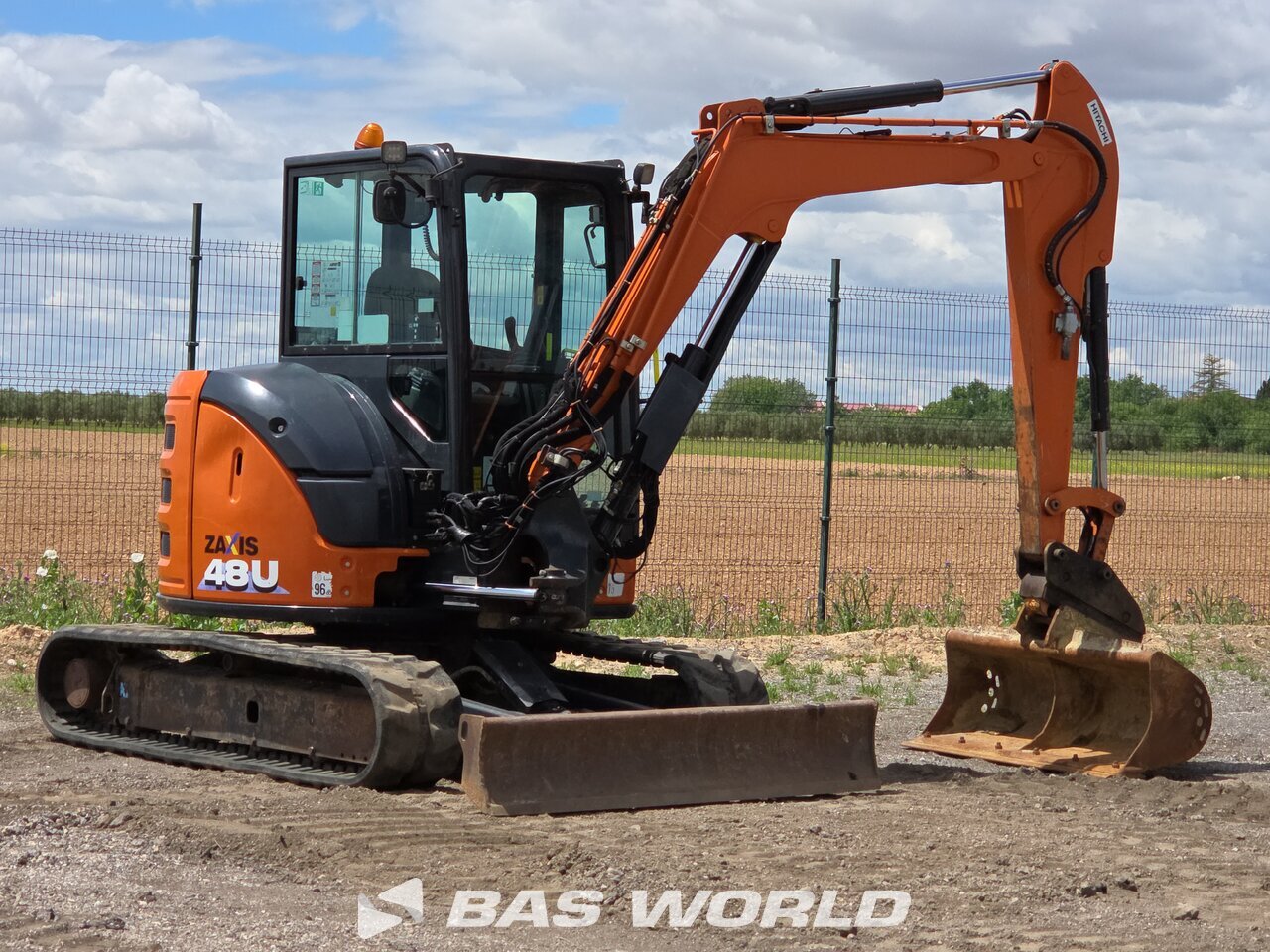 Other : Hitachi ZX48 U-6 حفارة صغيرة أقل من 10 طن (حفارات صغيرة)