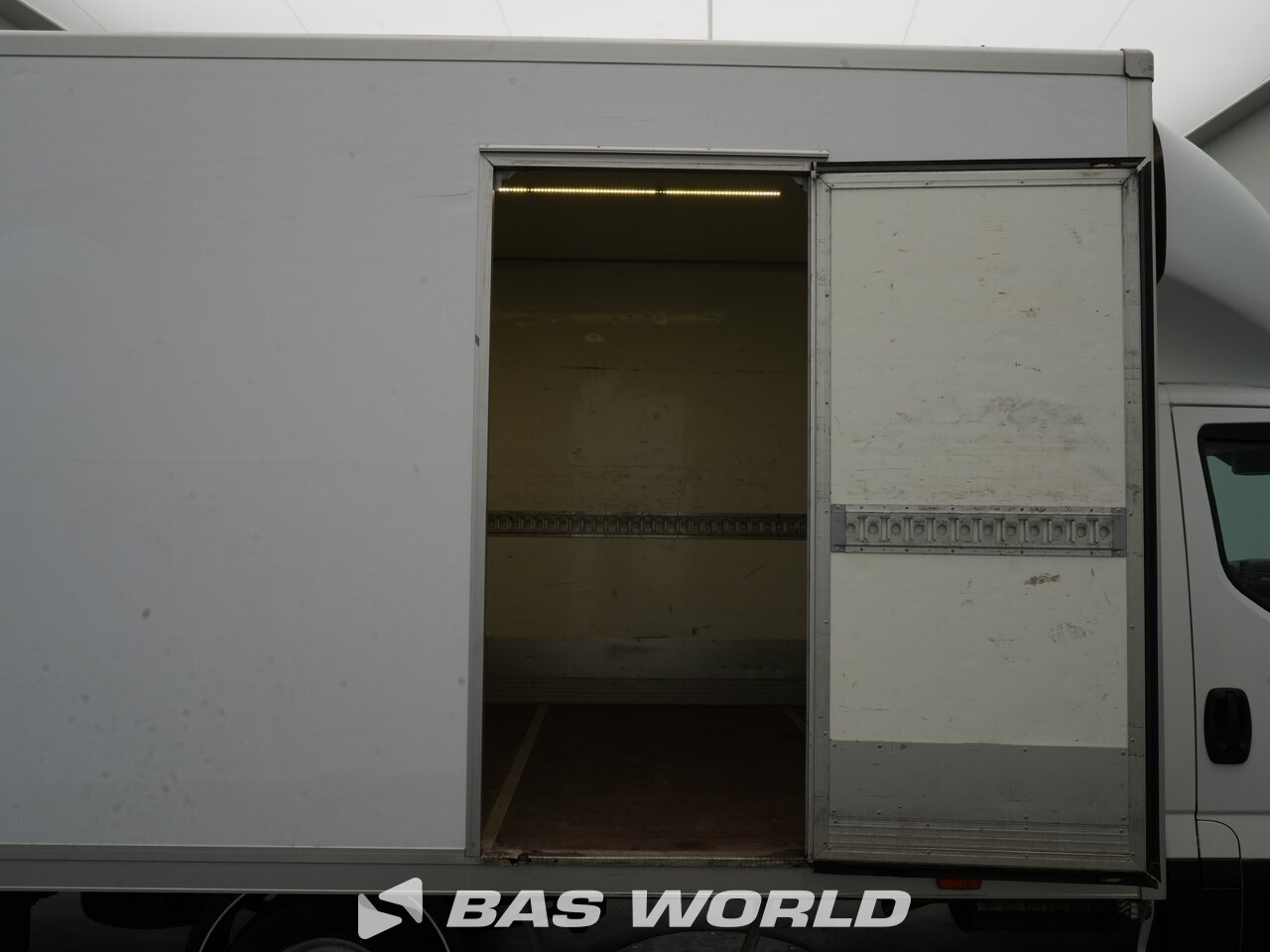 Other : Iveco Daily 35S13 Containere pentru