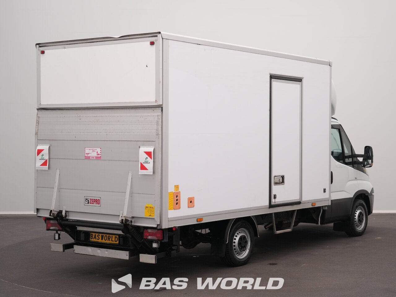 Other : Iveco Daily 35S13 Containere pentru