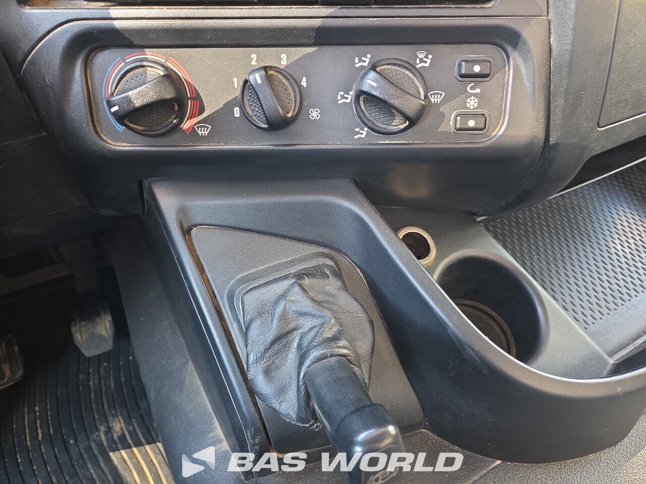 Other : Iveco Trakker 450 Camión Volquete