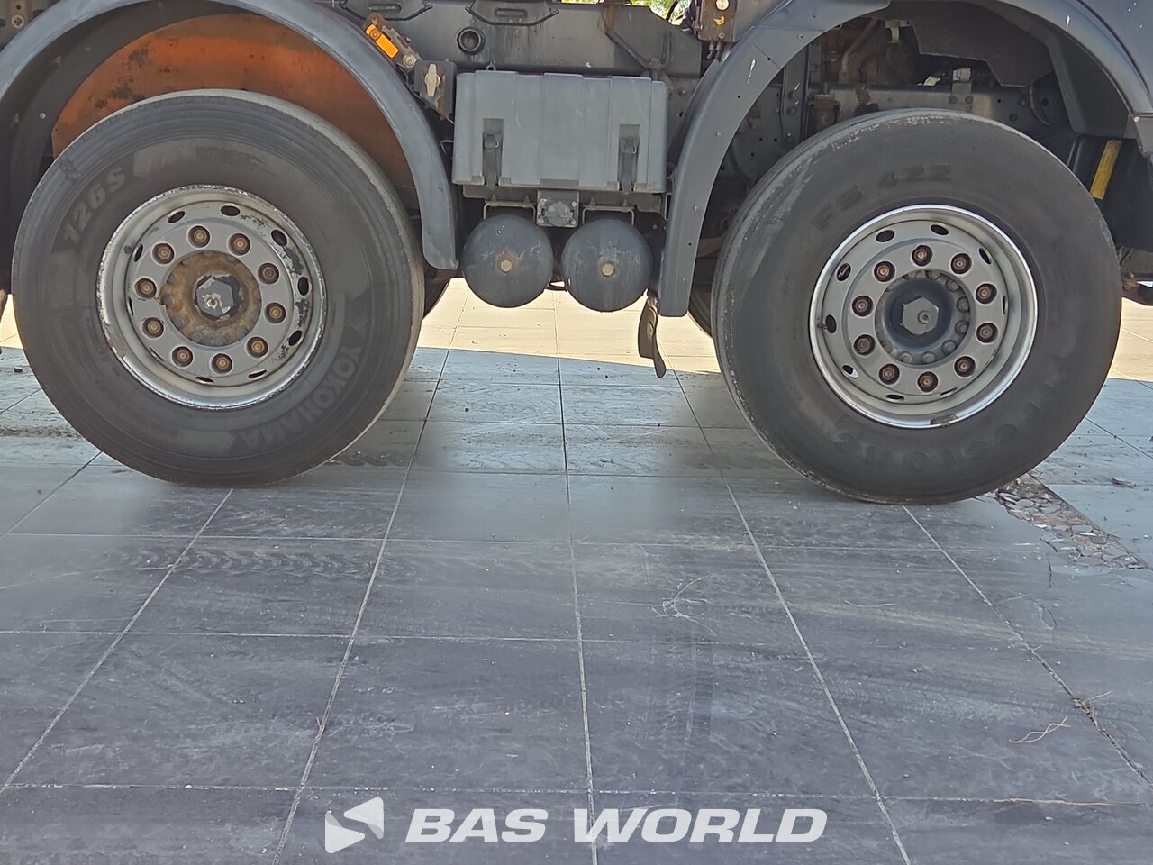 Other : Iveco Trakker 450 Camión Volquete